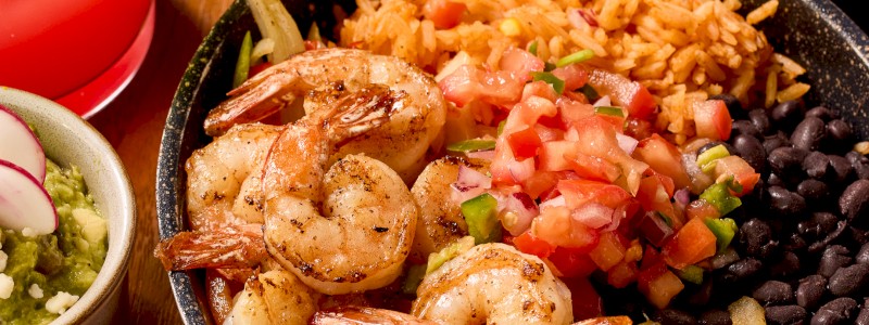 Chido Bowl - Mexican rice, pinto beans, pico de gallo, and fajita veggies,
served with a side of tortilla chips.
Add Queso +2, Guacamole +2.50,
Chicken +4, Carne Asada +6, or Shrimp +7