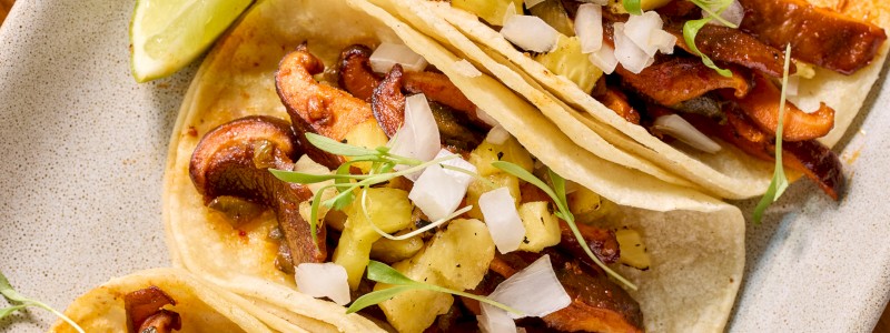 Vegetarian (V, GF) - Shiitake mushroom, poblano
peppers, onions, salsa roja,
pineapple, and cilantro